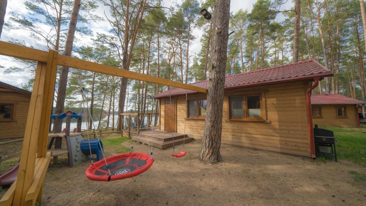 Sloneczny Domek Borsk Nr 2 I 15 - Nad Samym Jeziorem W Pierwszej Linii Exteriör bild