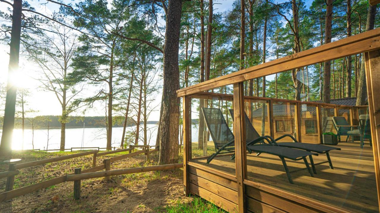 Sloneczny Domek Borsk Nr 2 I 15 - Nad Samym Jeziorem W Pierwszej Linii Exteriör bild