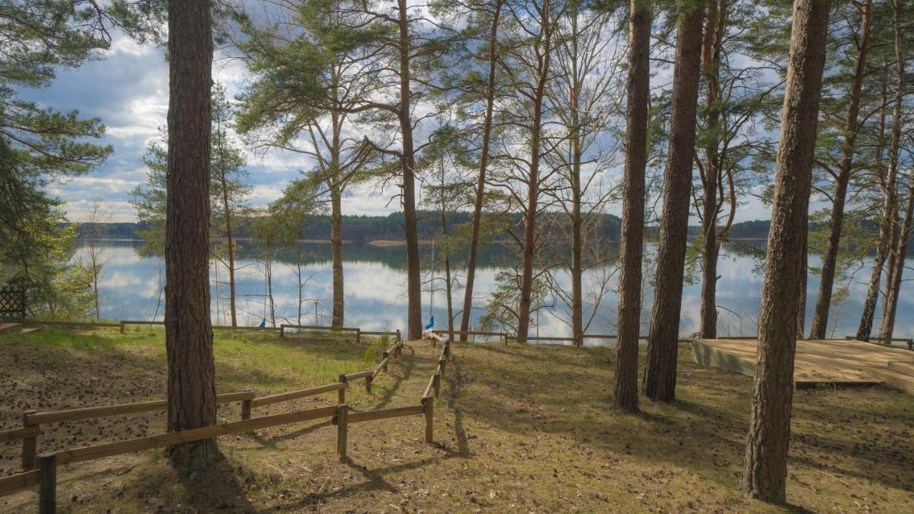 Sloneczny Domek Borsk Nr 2 I 15 - Nad Samym Jeziorem W Pierwszej Linii Exteriör bild